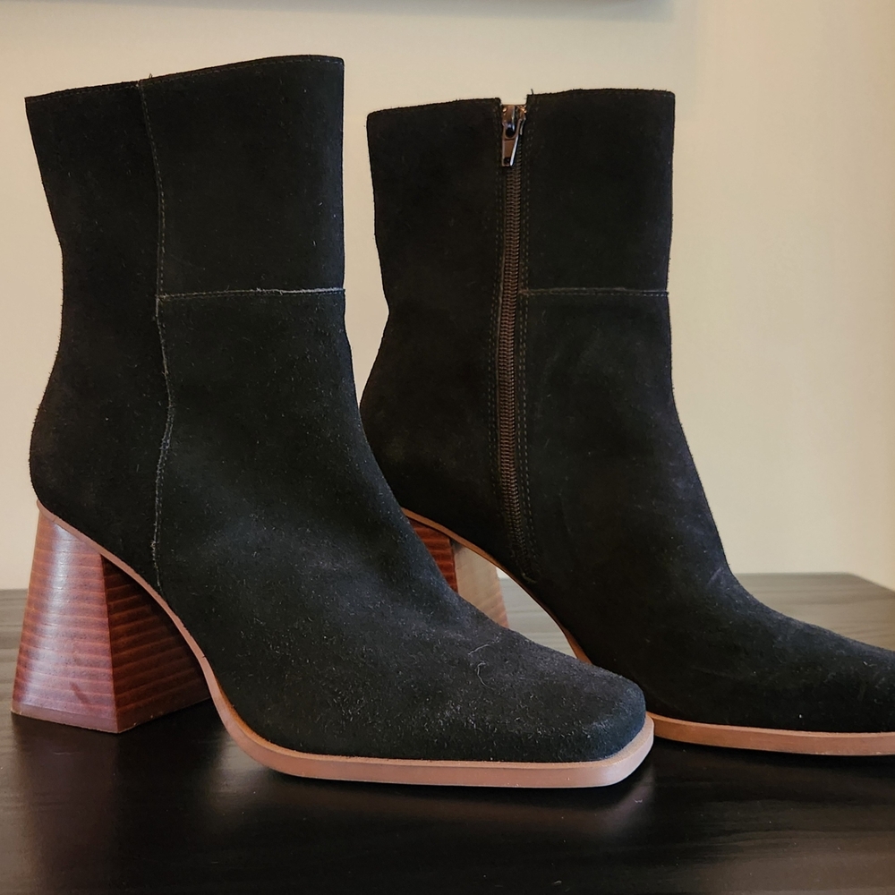 Crown Vintage Suede Black Heeled Boots